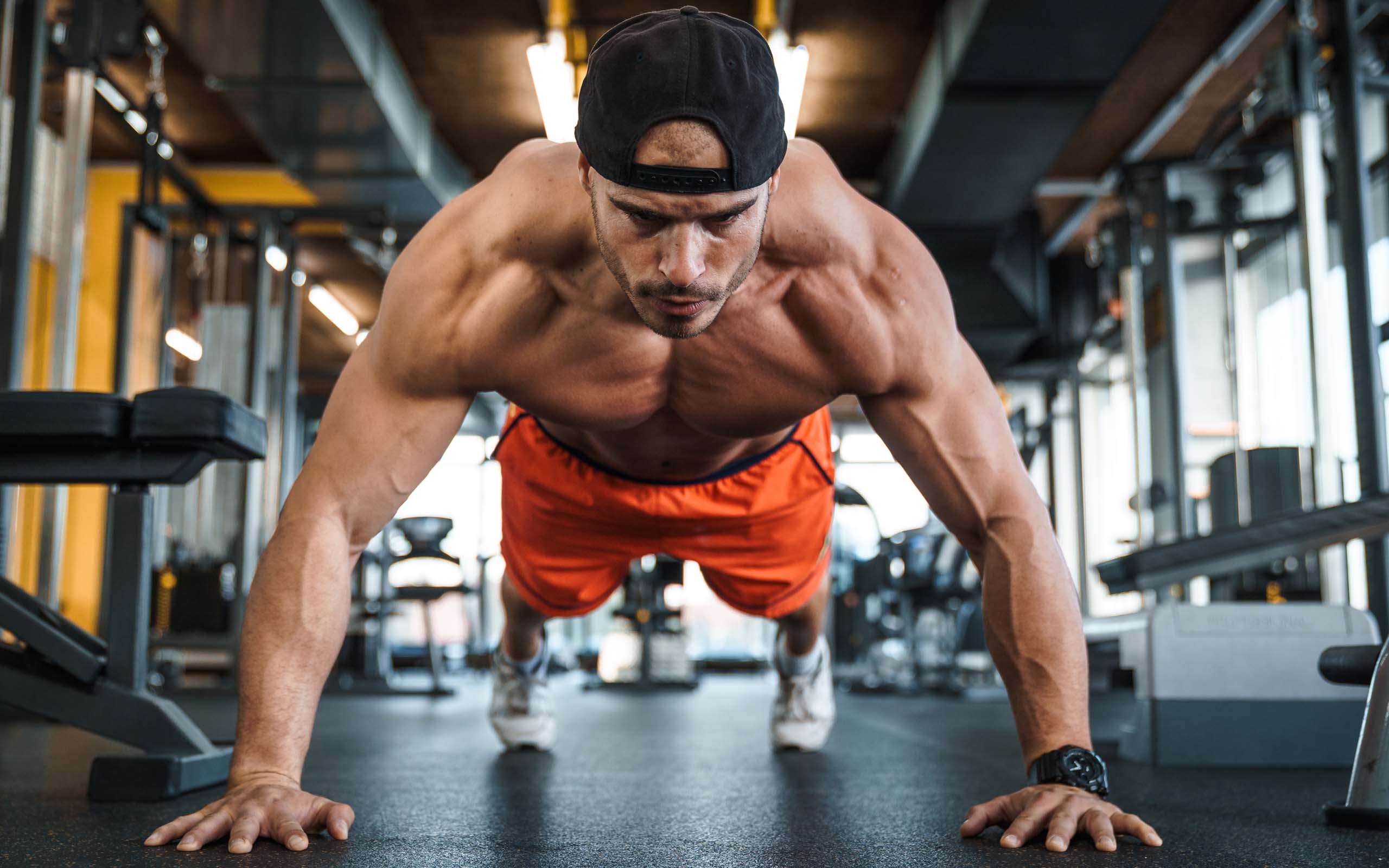 Priče iz kraja: Nemanja Milović je najzgodniji novosađanin, i danas je naš vodič kroz grad!